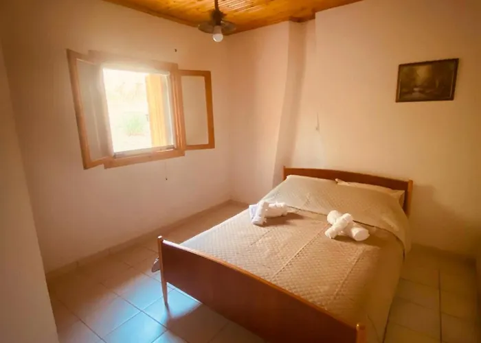 Semesterbostad Diamantis *